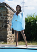 Robe courte fluide et plissée bleue