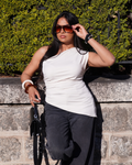 Top asymétrique beige drapé